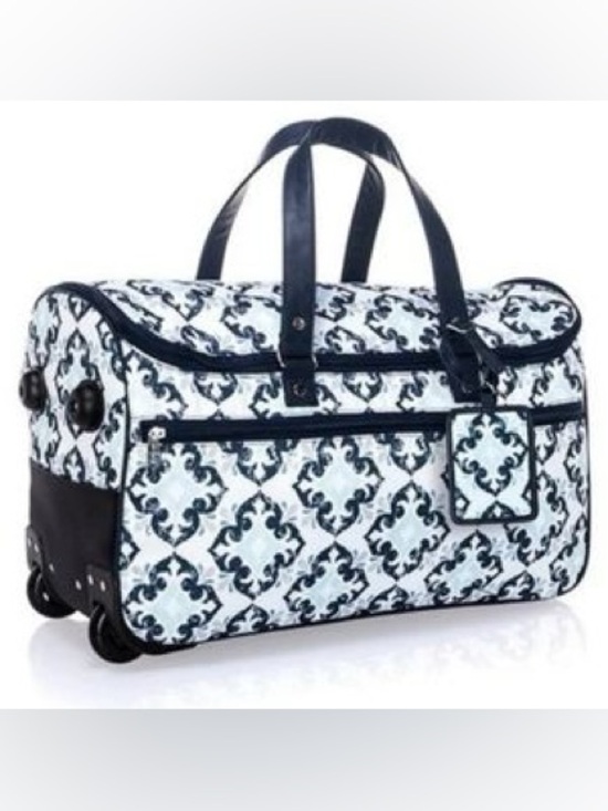 thirty-one Handbags - Thirty One Wheels Up Roller Bag Fab Flourish